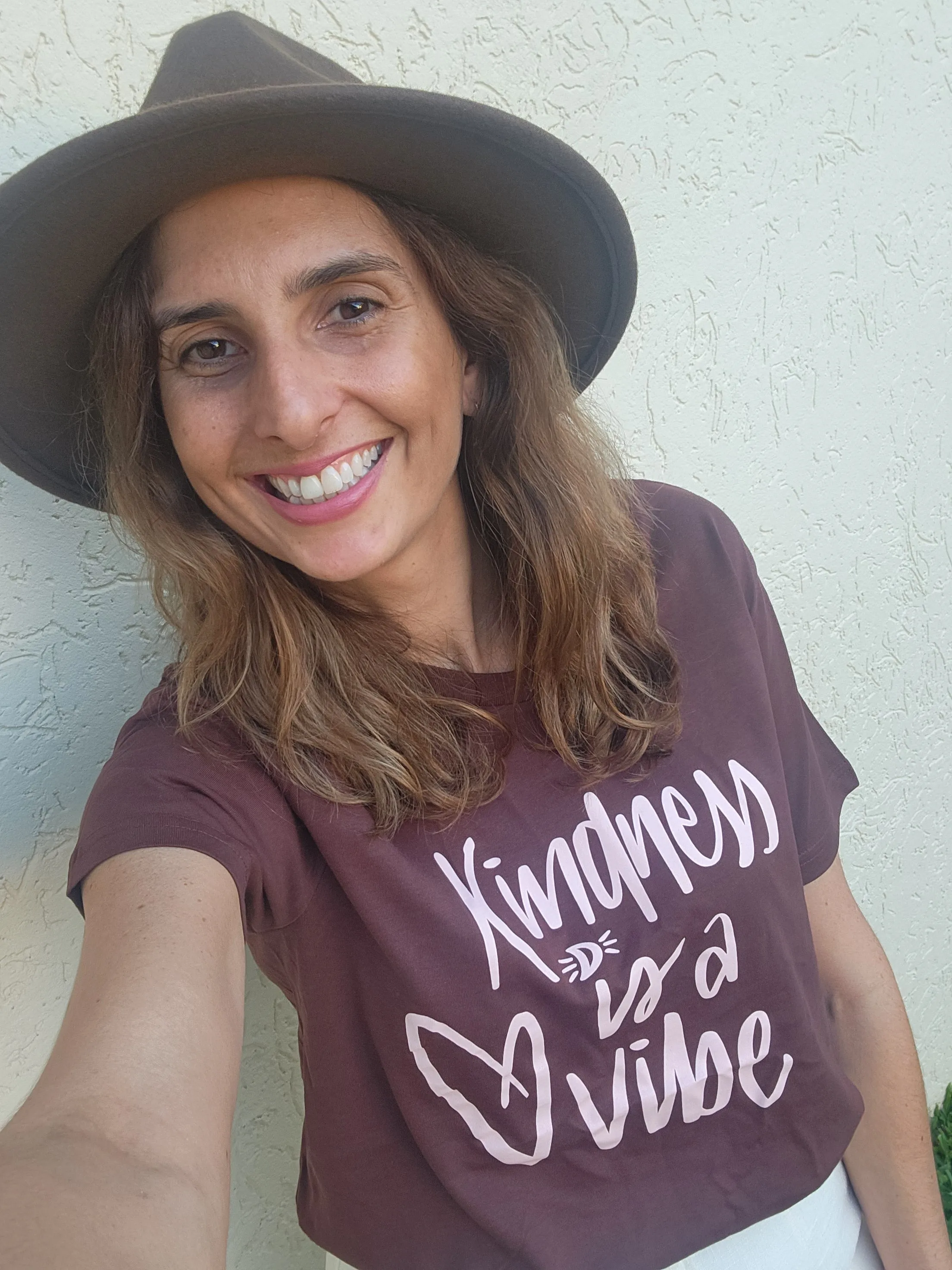 Kindness Vibe T-Shirt in Chestnut - TLB