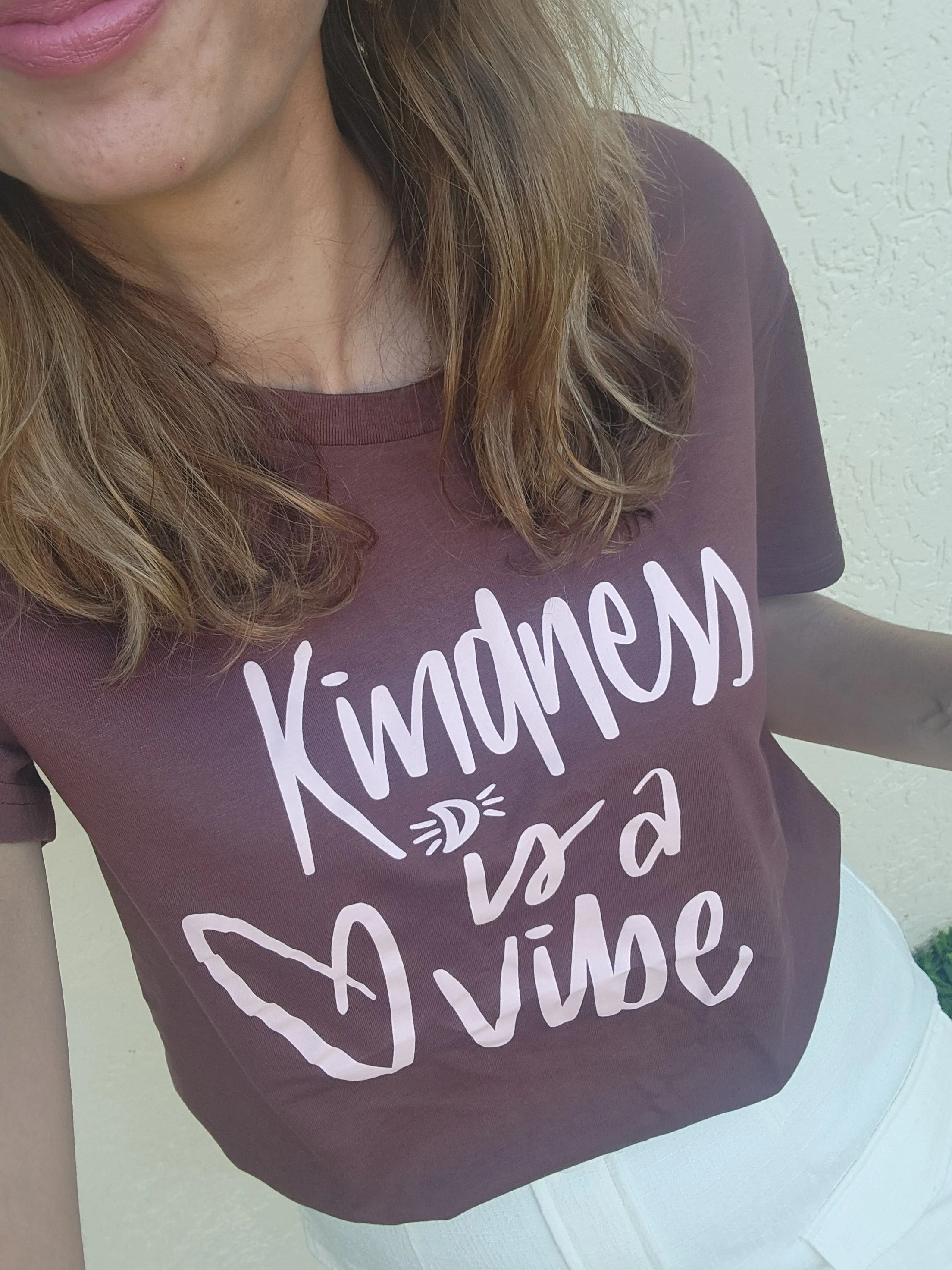 Kindness Vibe T-Shirt in Chestnut - TLB