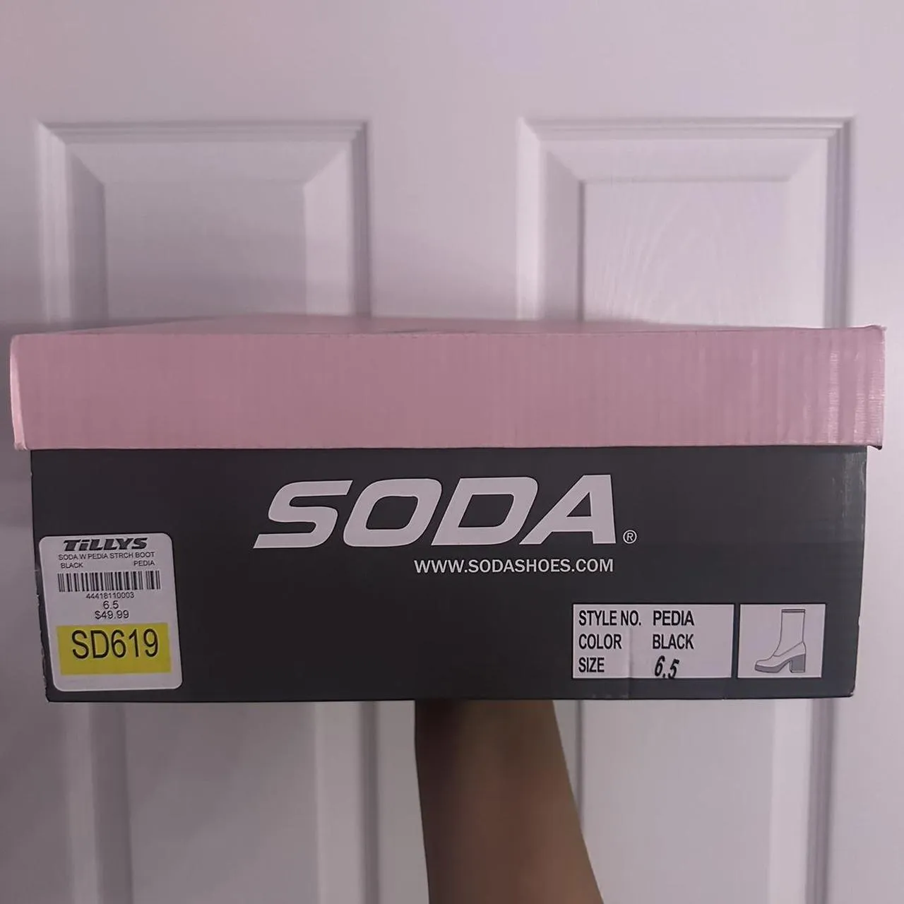 Soda Shades Women's Black Boots