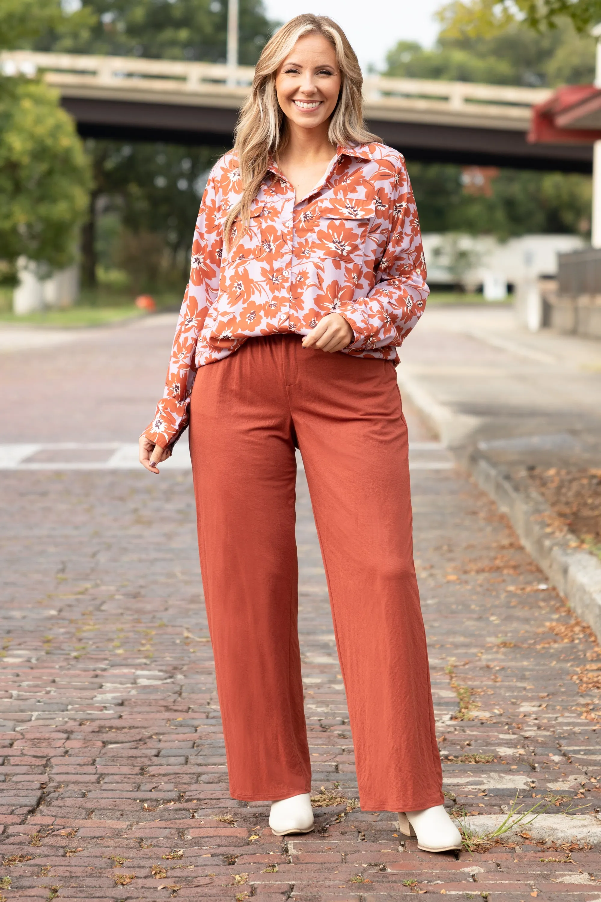 Stylish Brick Colored Sleek Pants