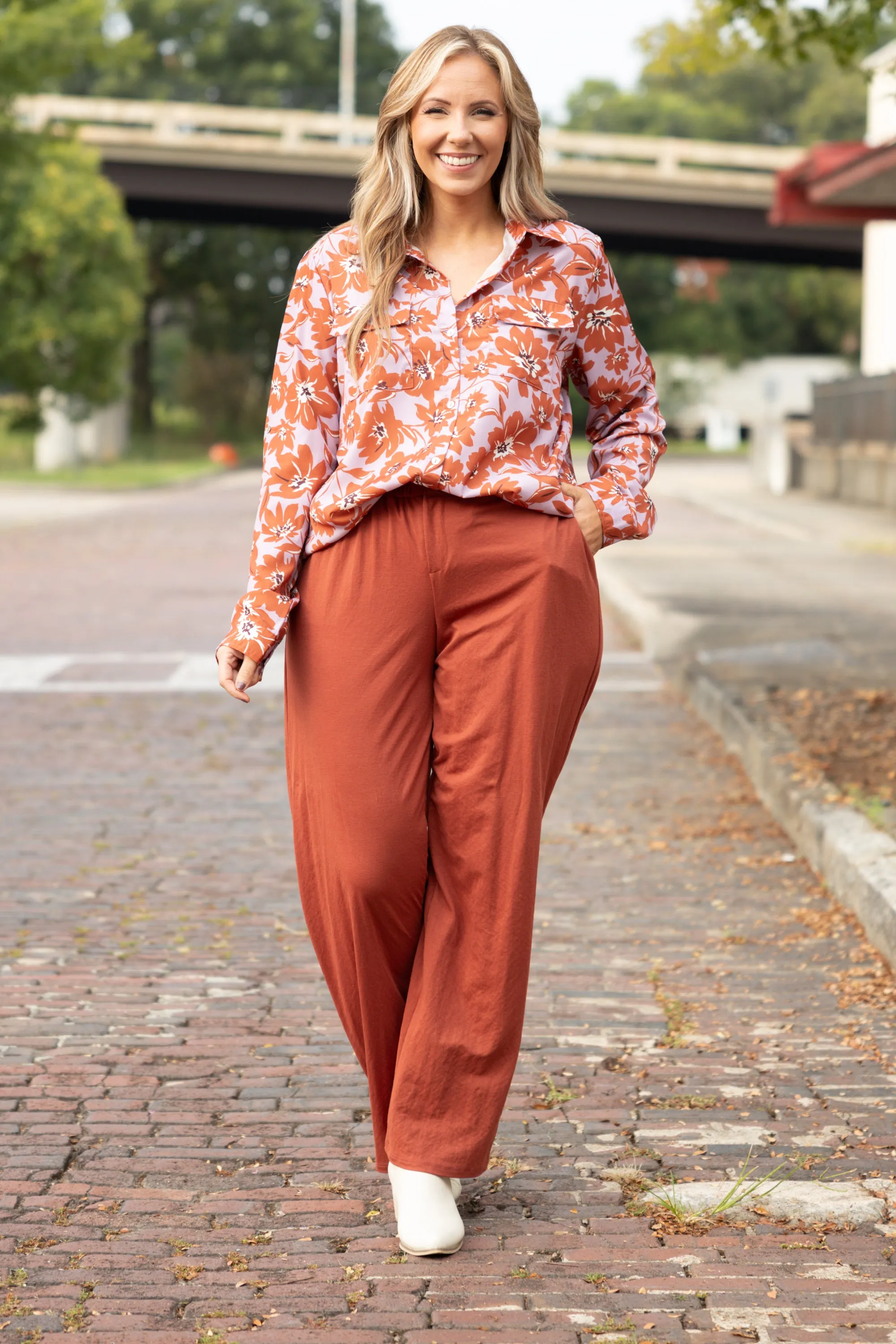 Stylish Brick Colored Sleek Pants