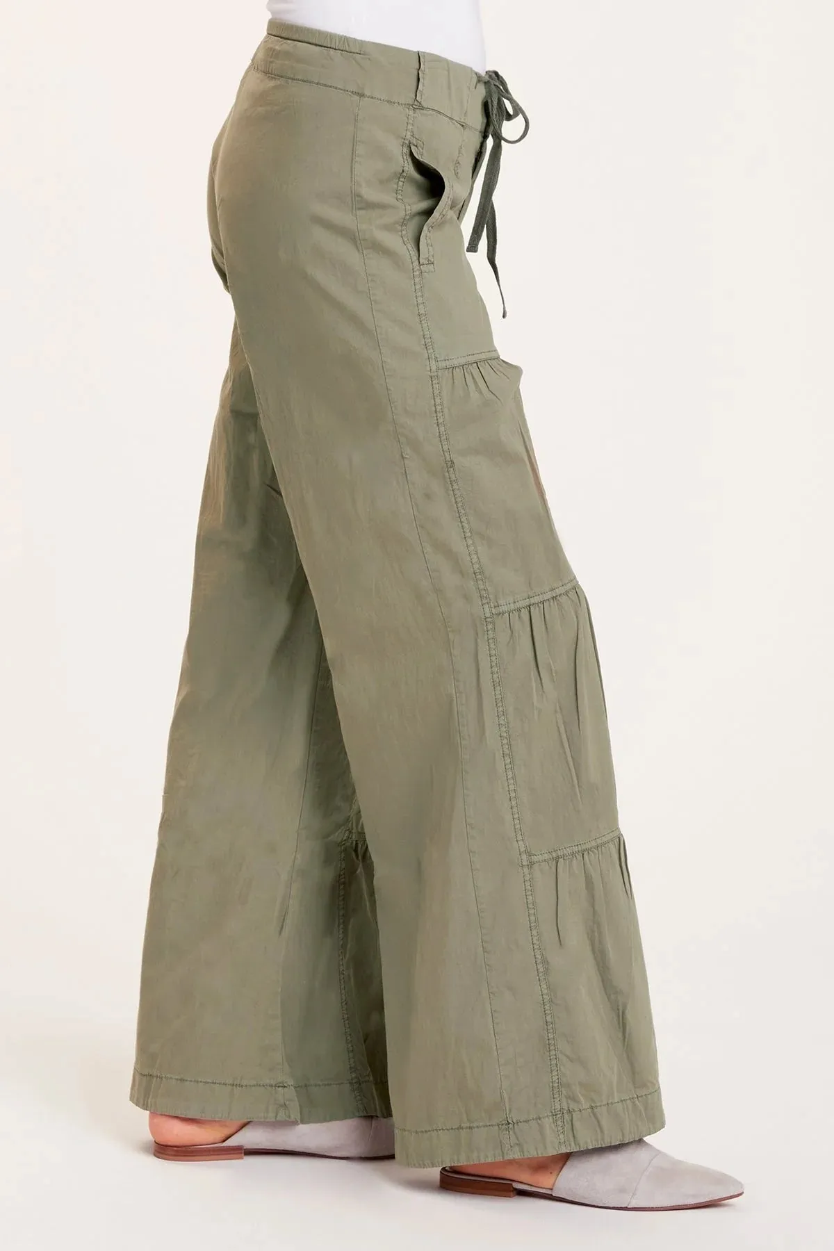 Terraced High-Waisted Wide-Leg Trousers
