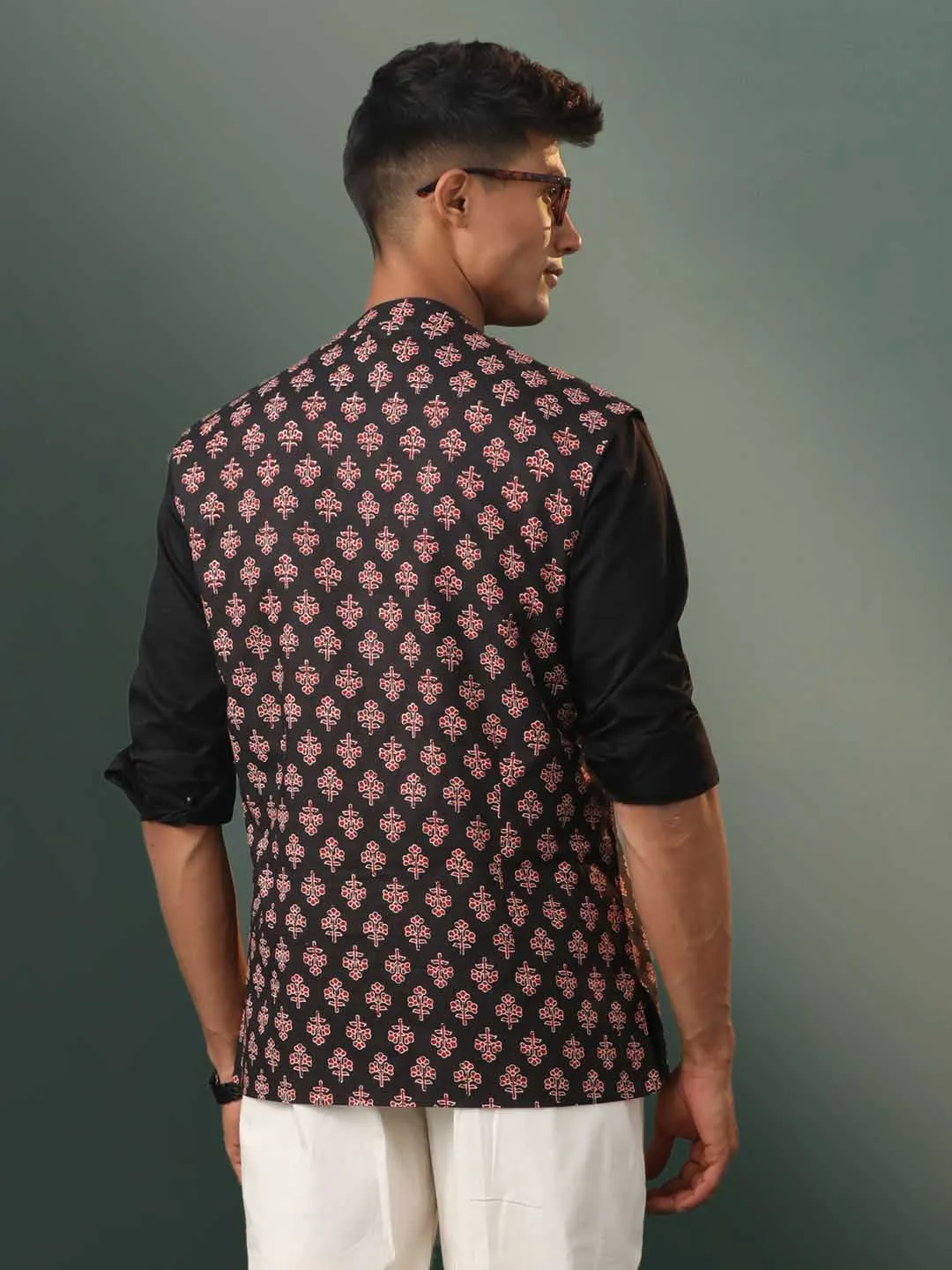 VASTRAMAY Men's Black Floral Printed Cotton Nehru Jacket