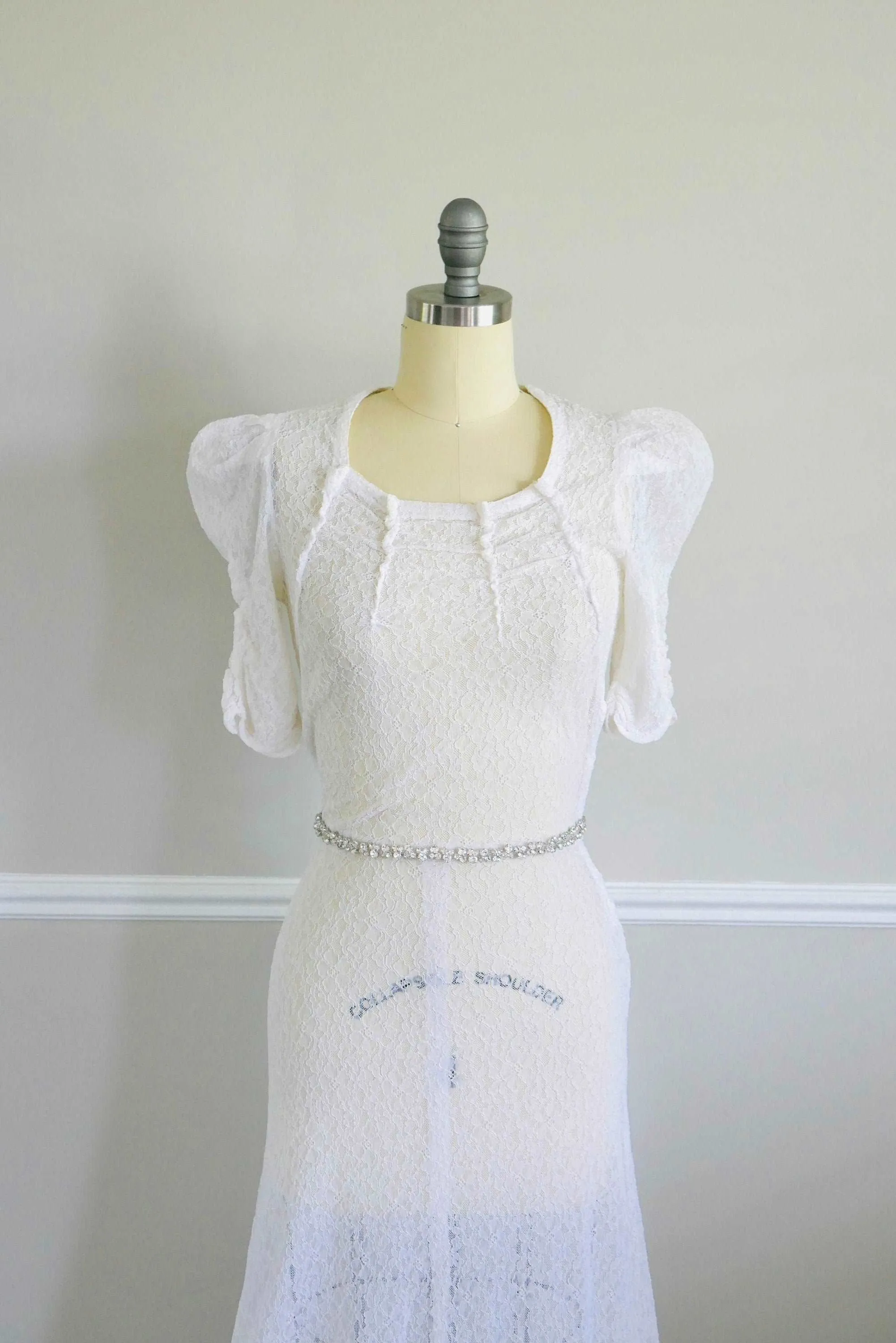 Vintage 1930s Wedding Dress, 30s white bias cut puff sleeve lace gown, Size XS