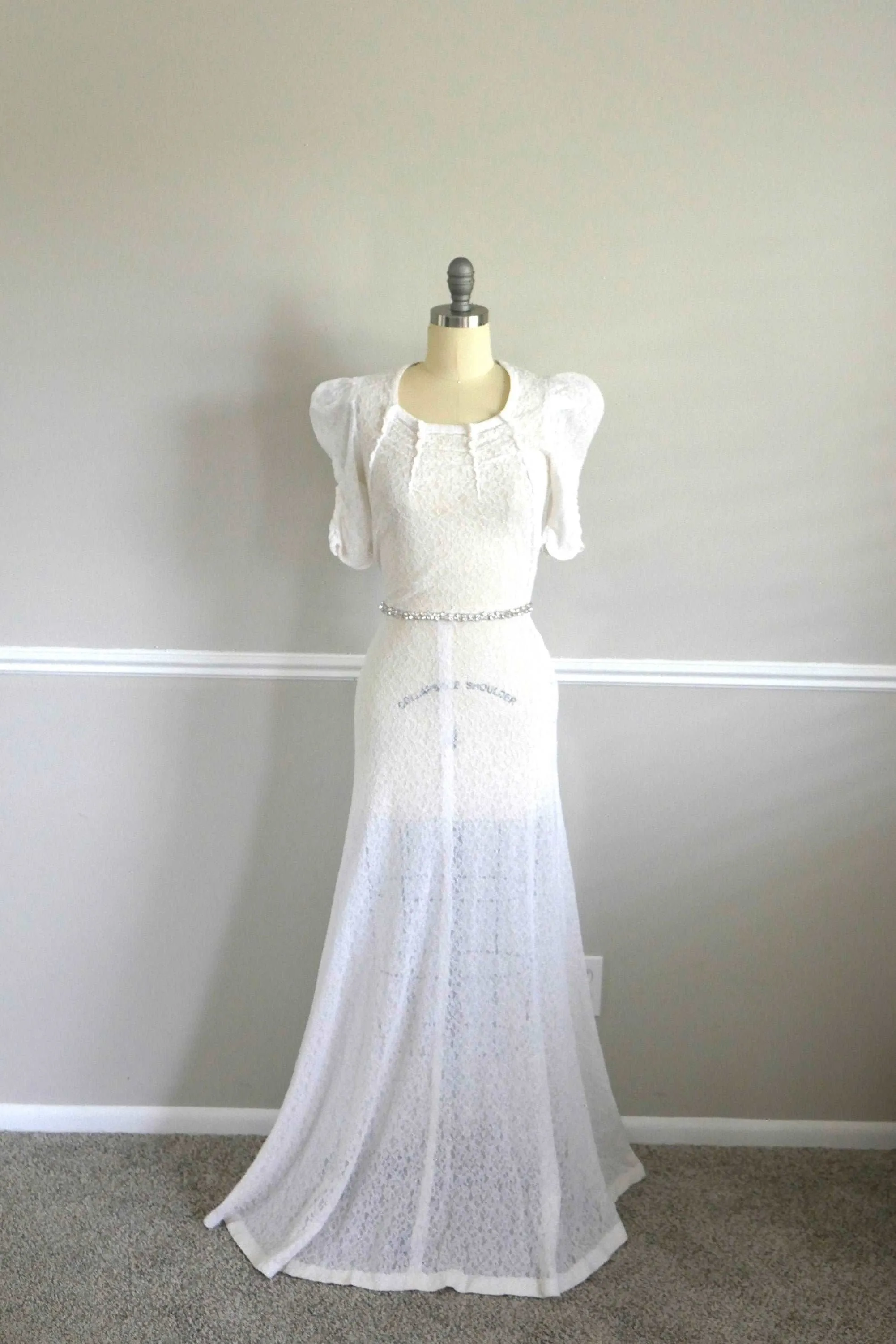 Vintage 1930s Wedding Dress, 30s white bias cut puff sleeve lace gown, Size XS