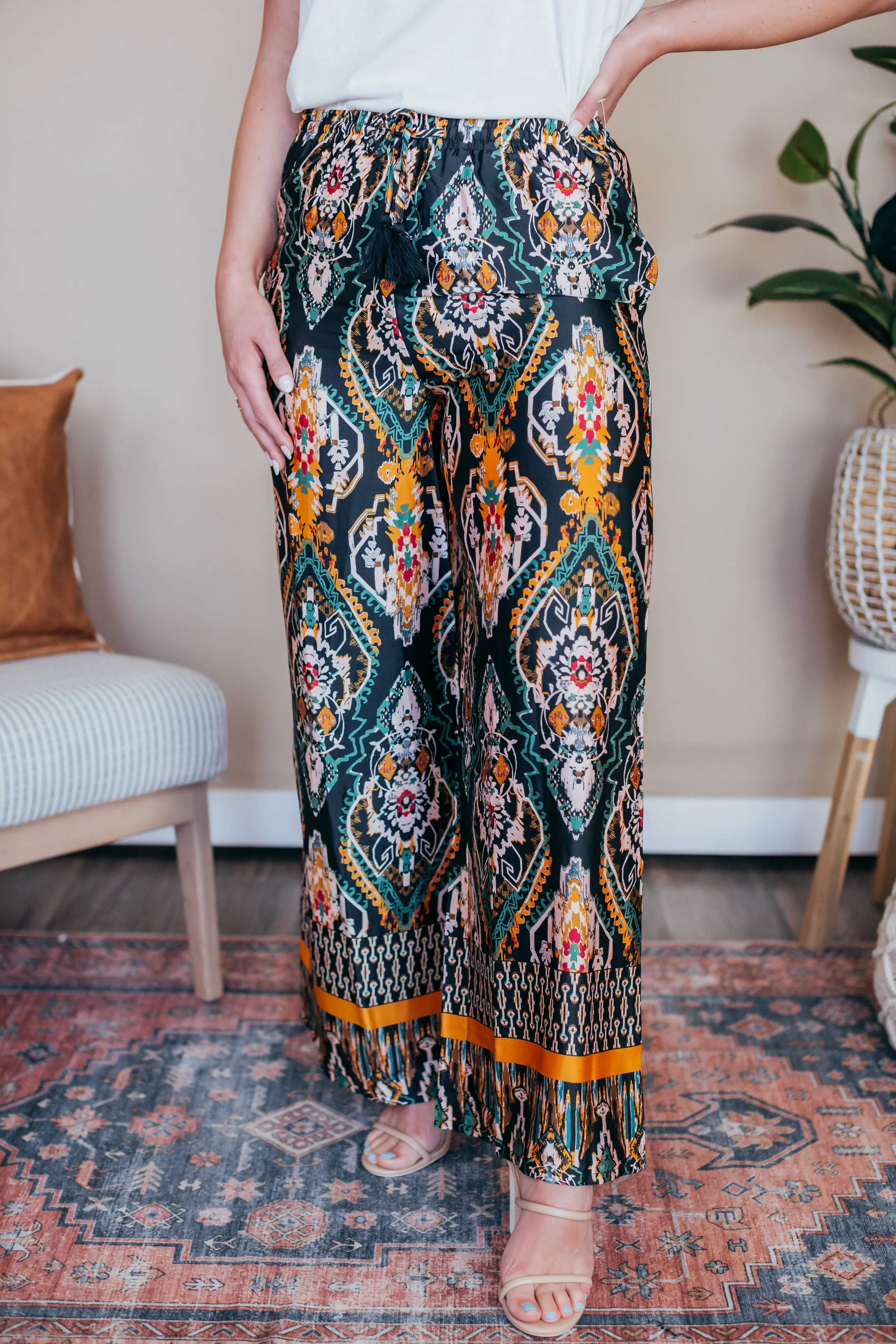 Wide Leg Border Print Pants