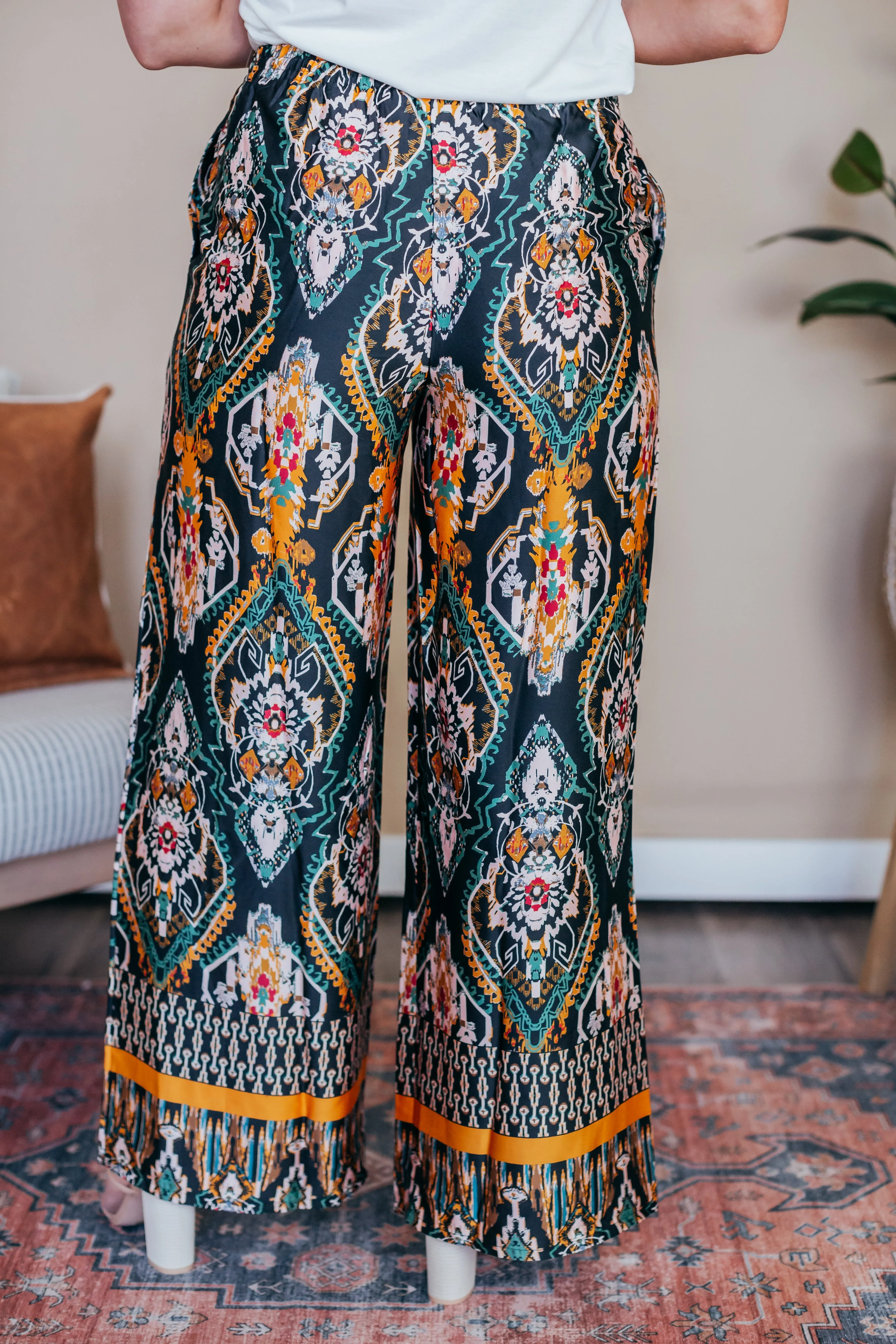 Wide Leg Border Print Pants